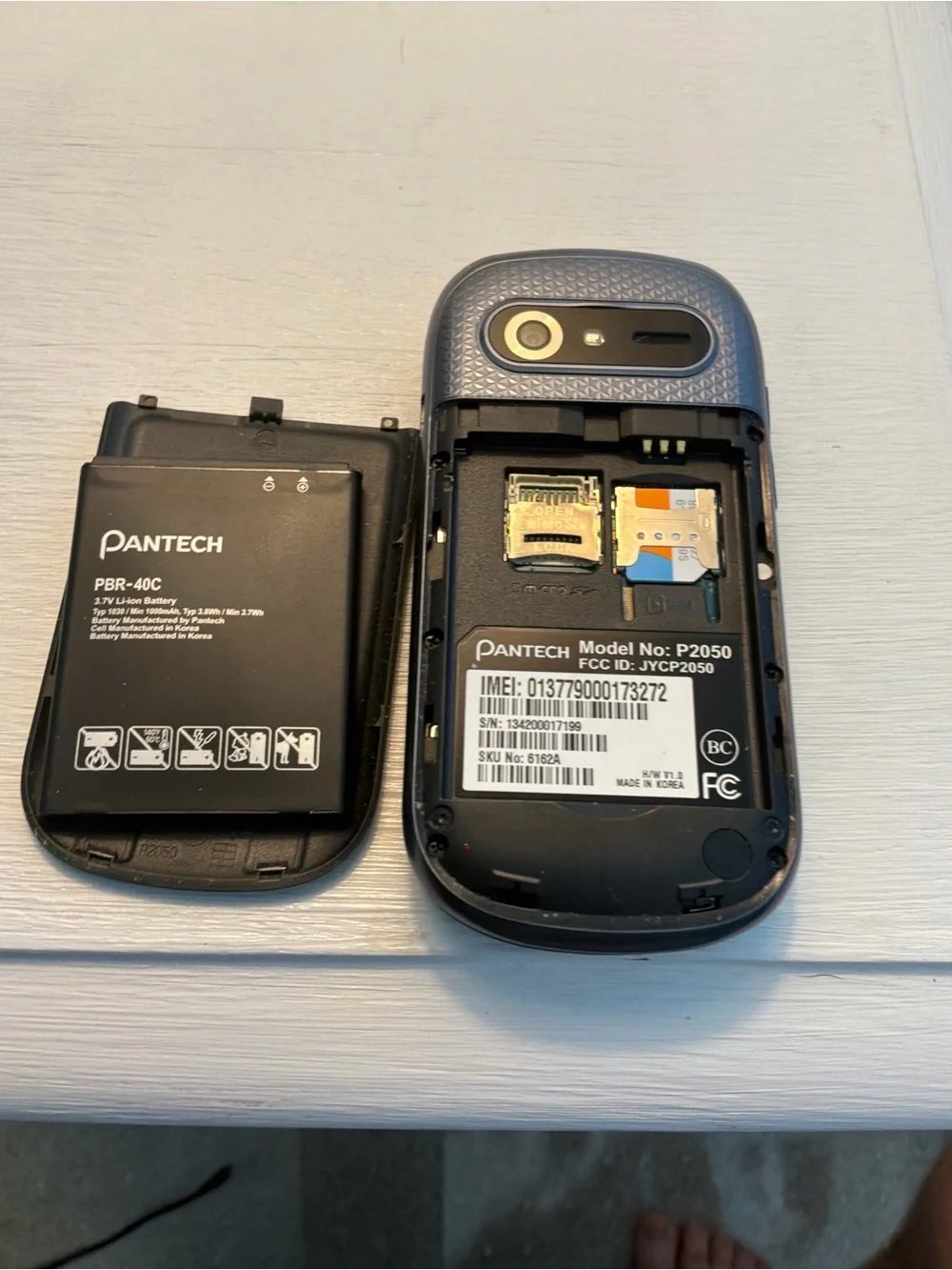 At&T Pantech Breeze IV Black Flip Phone - Classic Mobile with Keypad